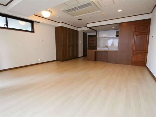 その他部屋・スペース　バルコニー側から見たお部屋♪※別部屋参照・現況優先します