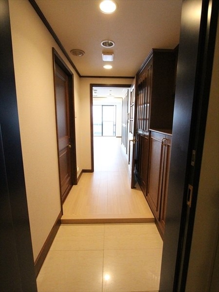玄関　玄関から見たお部屋♪※別部屋参照・現況優先します