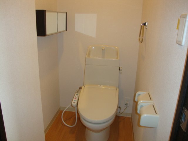 トイレ　シャワー付トイレ