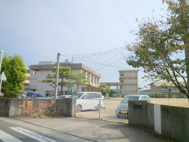 中学校　倉敷市立北中学校（中学校）まで1670m