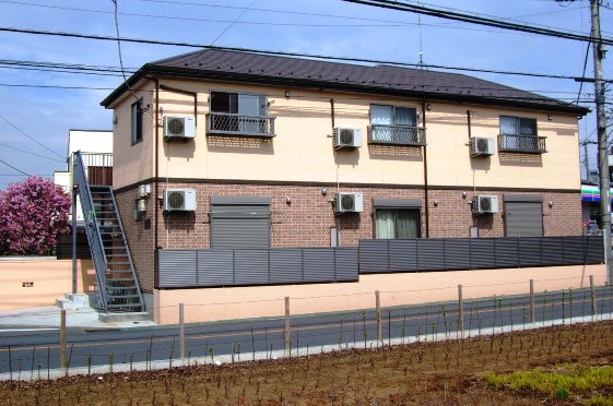 建物外観　☆隣にコンビニ