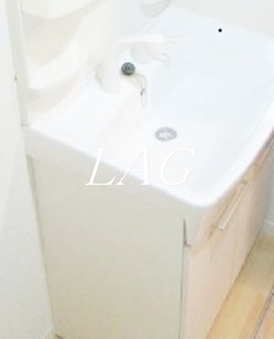 洗面設備　洗面台です。