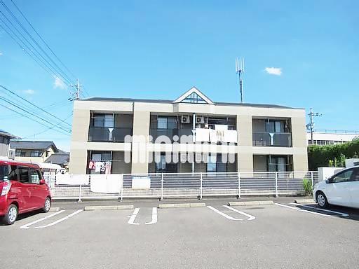 建物外観　目の前にコンビニがあります