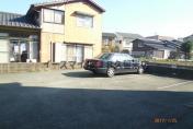 駐車場　車をお持ちの方に嬉しい駐車場付きの物件です