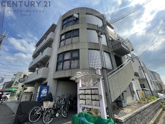建物外観　居住者専用のごみ置き場があります！
