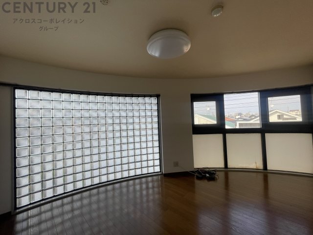居室・リビング　角部屋住戸で過ごしやすく、おすすめです！