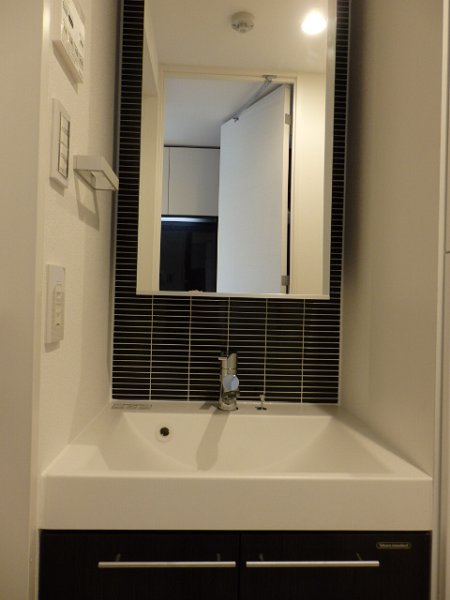 洗面設備　同マンション別部屋