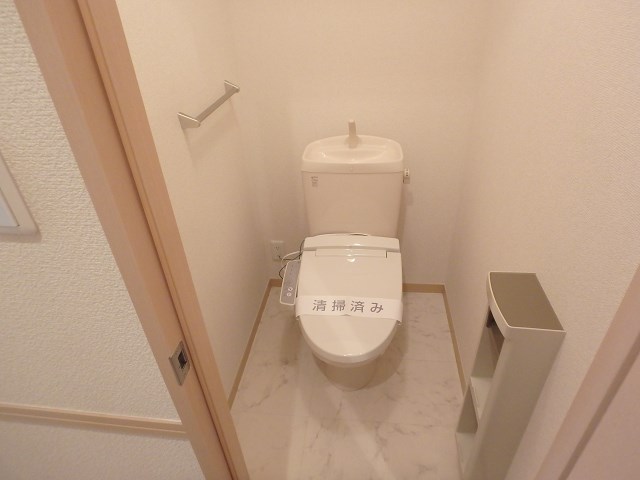 トイレ　同物件別室参考写真