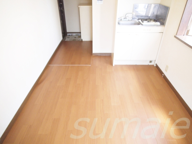 居室・リビング　フローリング調のお部屋です！