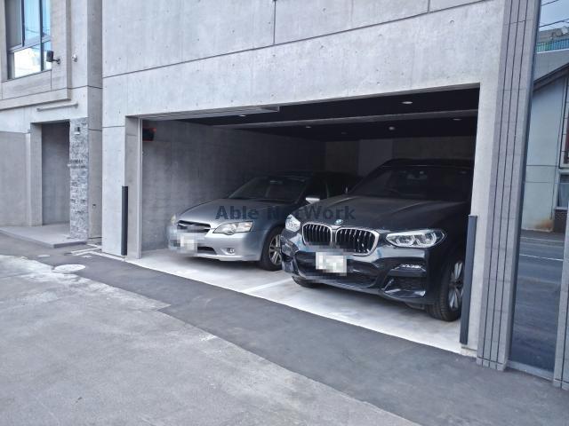 駐車場　駐車場
