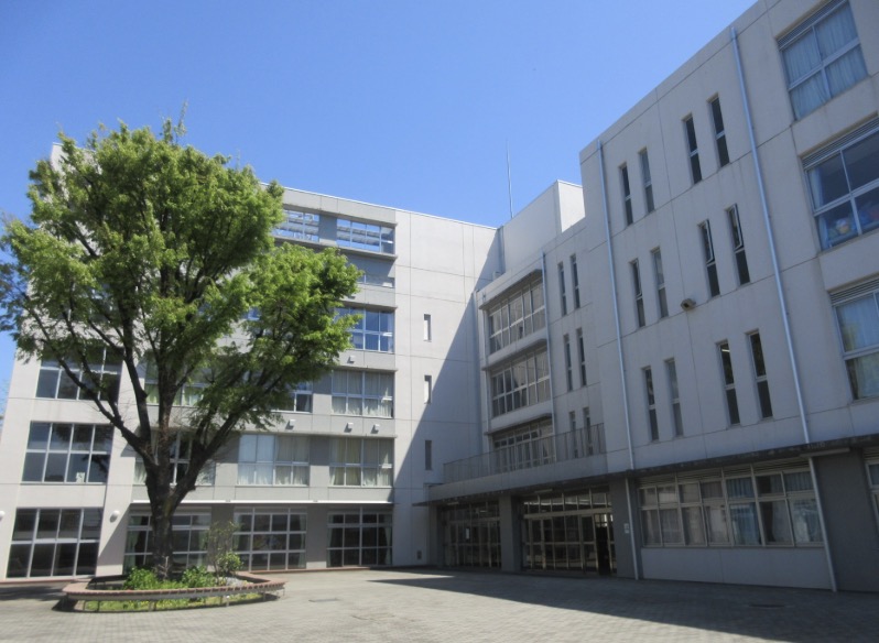 中学校　板橋区立板橋第三中学校（中学校）まで316m