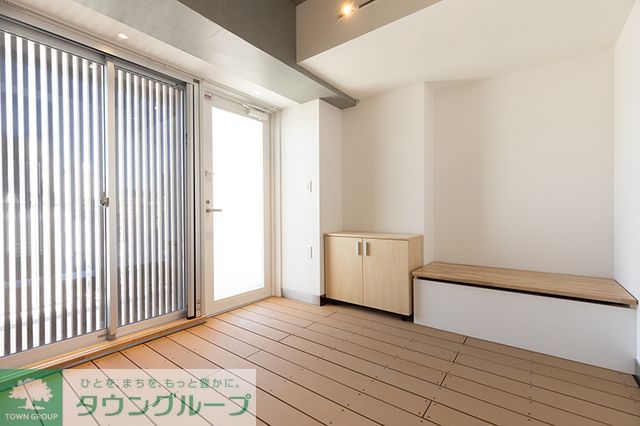 玄関　※写真は同タイプ住戸です。
