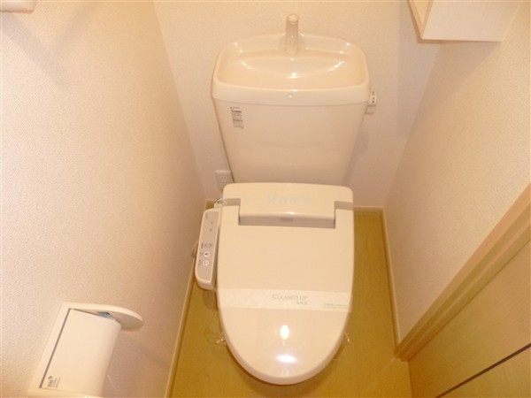 トイレ　ウォシュレット付