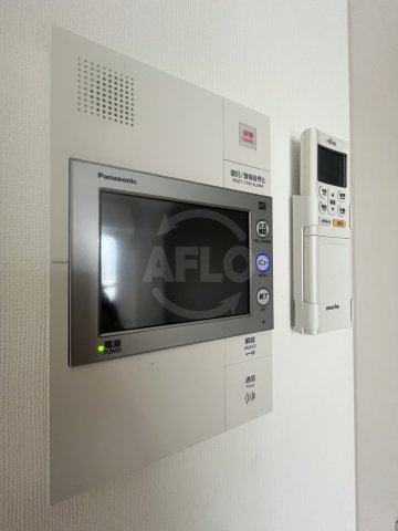 セキュリティ　フレール江坂レジデンシャル　インターホン