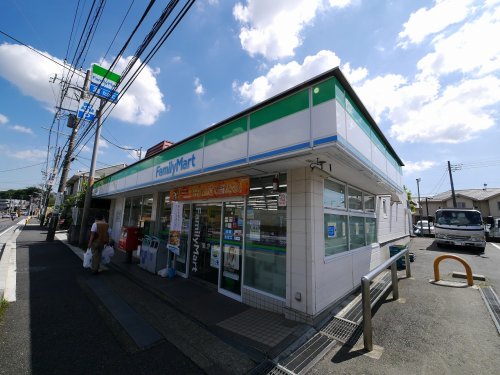 コンビニ　ファミリーマート　藤沢店渡内店（コンビニ）まで598m