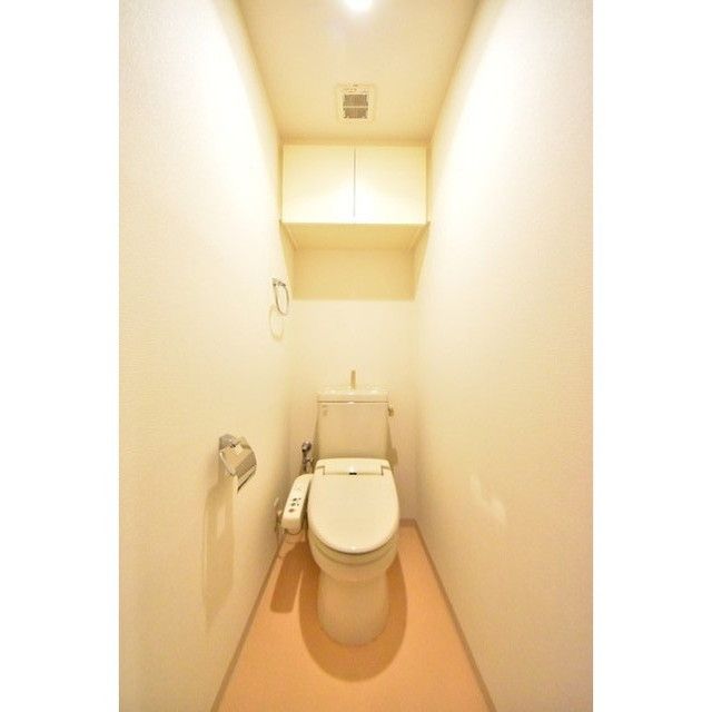 トイレ　※別部屋の参考写真です。