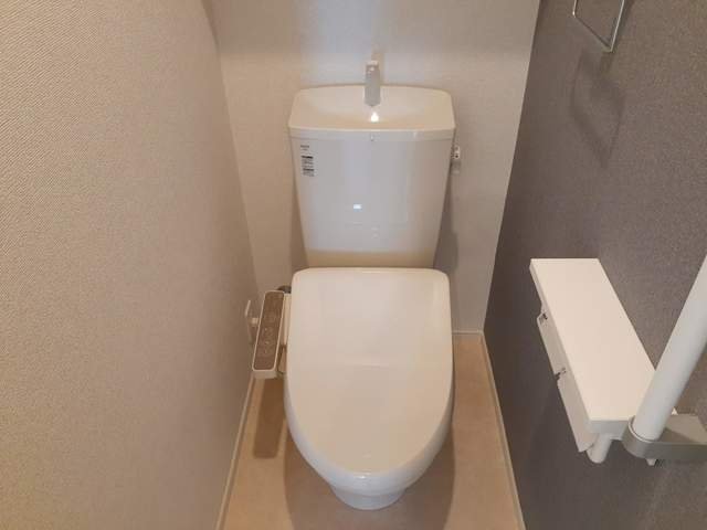トイレ　トイレもきれいです