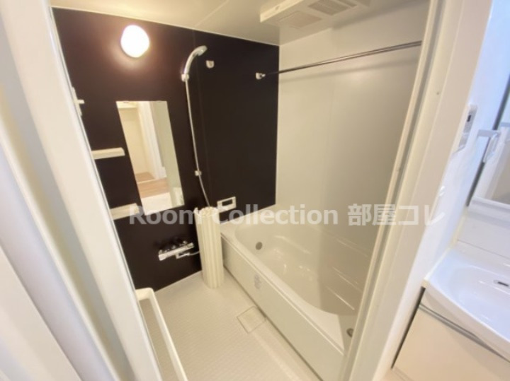 バス・シャワールーム　※同物件他部屋写真 反転の場合有