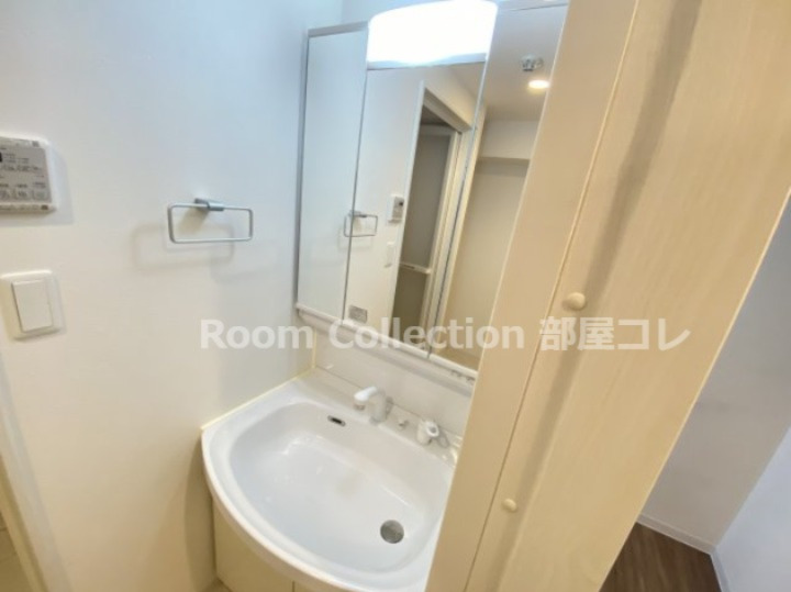 洗面設備　※同物件他部屋写真 反転の場合有
