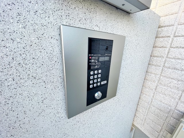 セキュリティ　オートロックつき