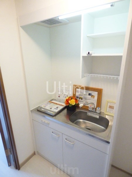 キッチン　別部屋のお写真です。ご参考までに！