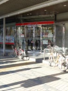 銀行　三菱東京UFJ銀行門前仲町支店（銀行）まで329m