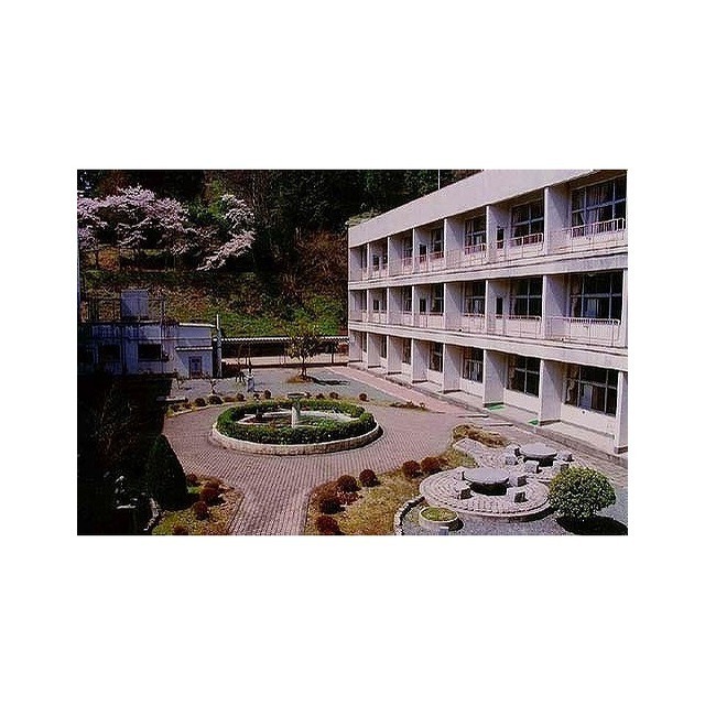中学校　落合中学校（中学校）まで6700m