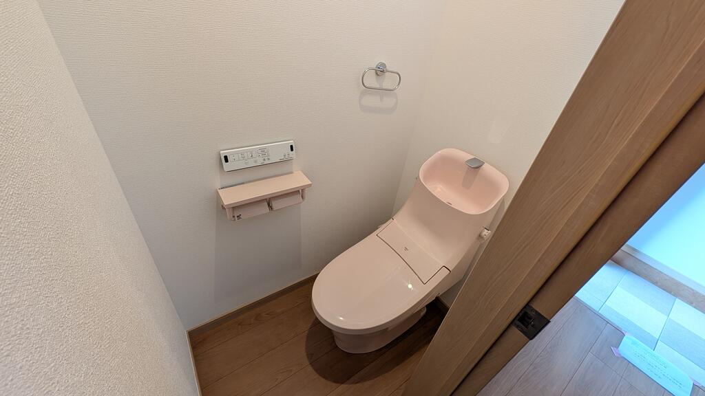 エスクィーナ若宮Bのトイレ写真