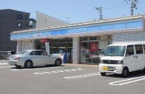 コンビニ　ローソン竹の塚二丁目店（コンビニ）まで310m