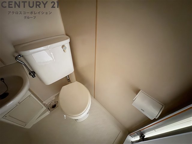 トイレ　ユニットバスになっている為、掃除が簡単です！