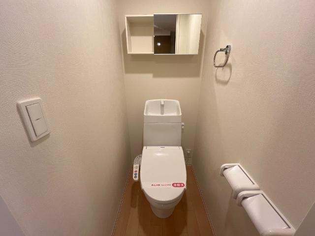 トイレ　シャワー付トイレ