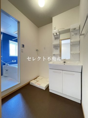 洗面設備　忙しい朝には欠かせない洗面所です