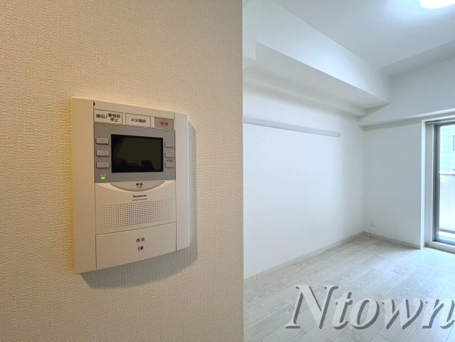 セキュリティ　モニター付きインターホンです