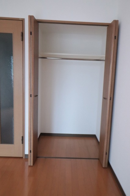 収納　室内写真同タイプ別部屋。現状優先。