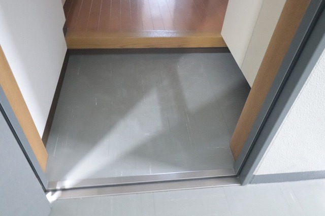 玄関　室内写真同タイプ別部屋。現状優先。