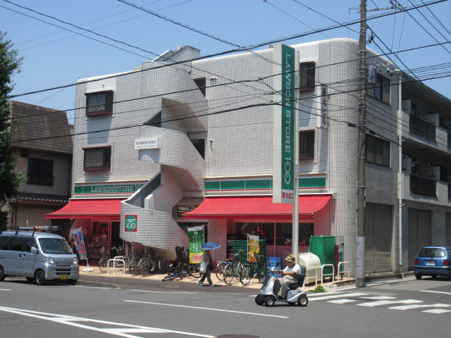 コンビニ　ローソンストア100松戸馬橋店（コンビニ）まで163m
