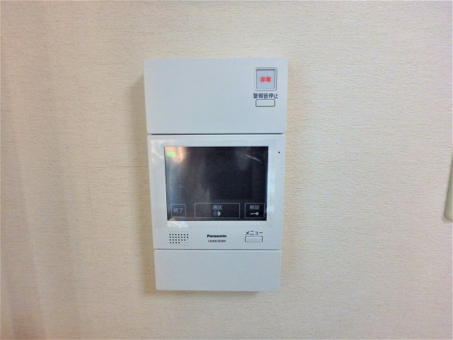 セキュリティ　モニター付インターホンで来客がわかり安心です！