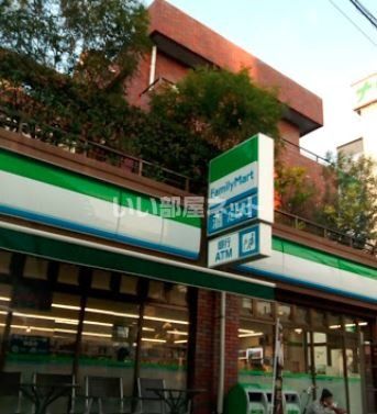コンビニ　ファミリーマート博多古門戸町店（コンビニ）まで658m