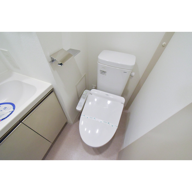 トイレ　トイレもきれいです