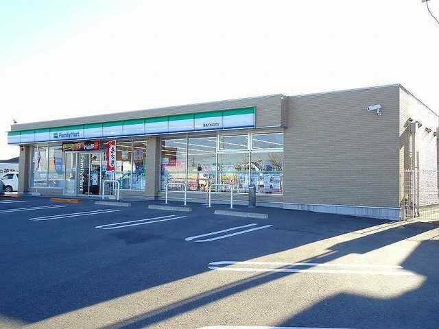 コンビニ　ファミリーマート 西尾下矢田町店（コンビニ）まで763m