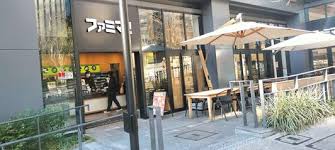 コンビニ　ファミリーマート ファミマ東京ワールドゲート店（コンビニ）まで800m