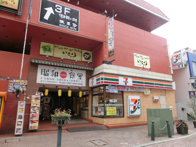 コンビニ　セブンイレブン 浜松有楽街店（コンビニ）まで376m