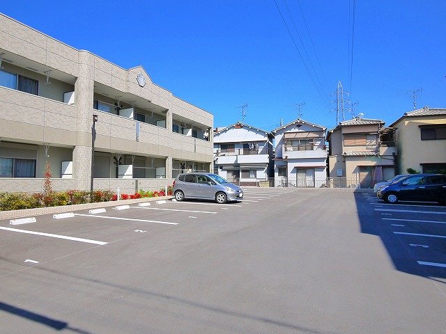 駐車場　駐車場があります