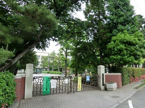小学校　志村第五小学校（小学校）まで674m