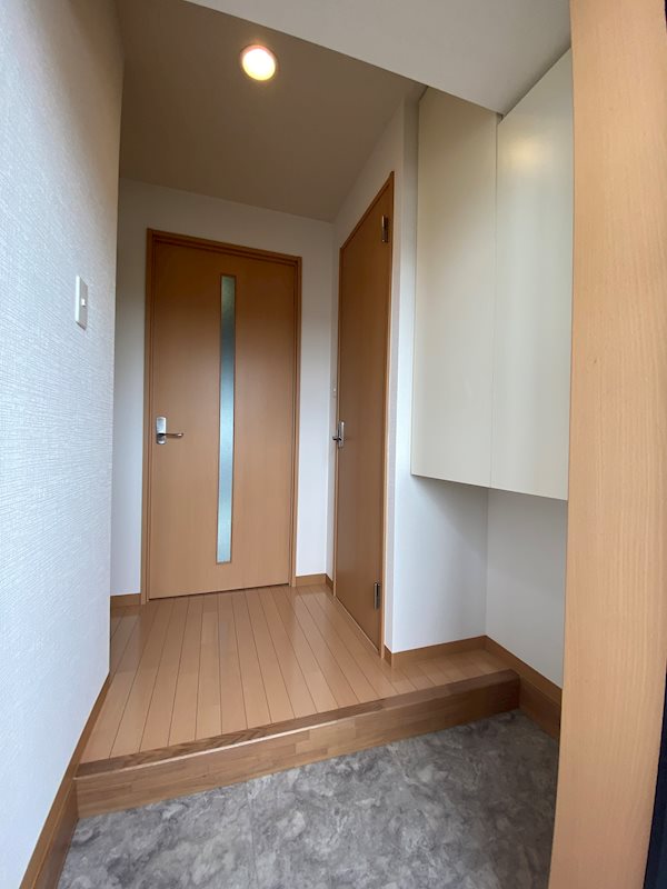 玄関　※サンプル画像です