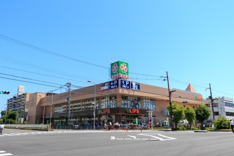スーパー　ライフ西淡路店（スーパー）まで976m