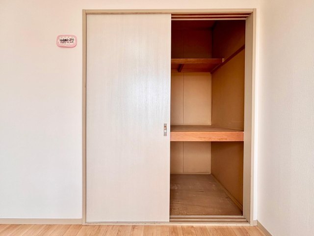 収納　大型収納付きで、居室スペースを ゆったり使えます！