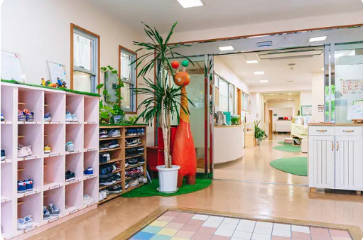 幼稚園・保育園　ベネッセひまわり保育園（幼稚園・保育園）まで341m