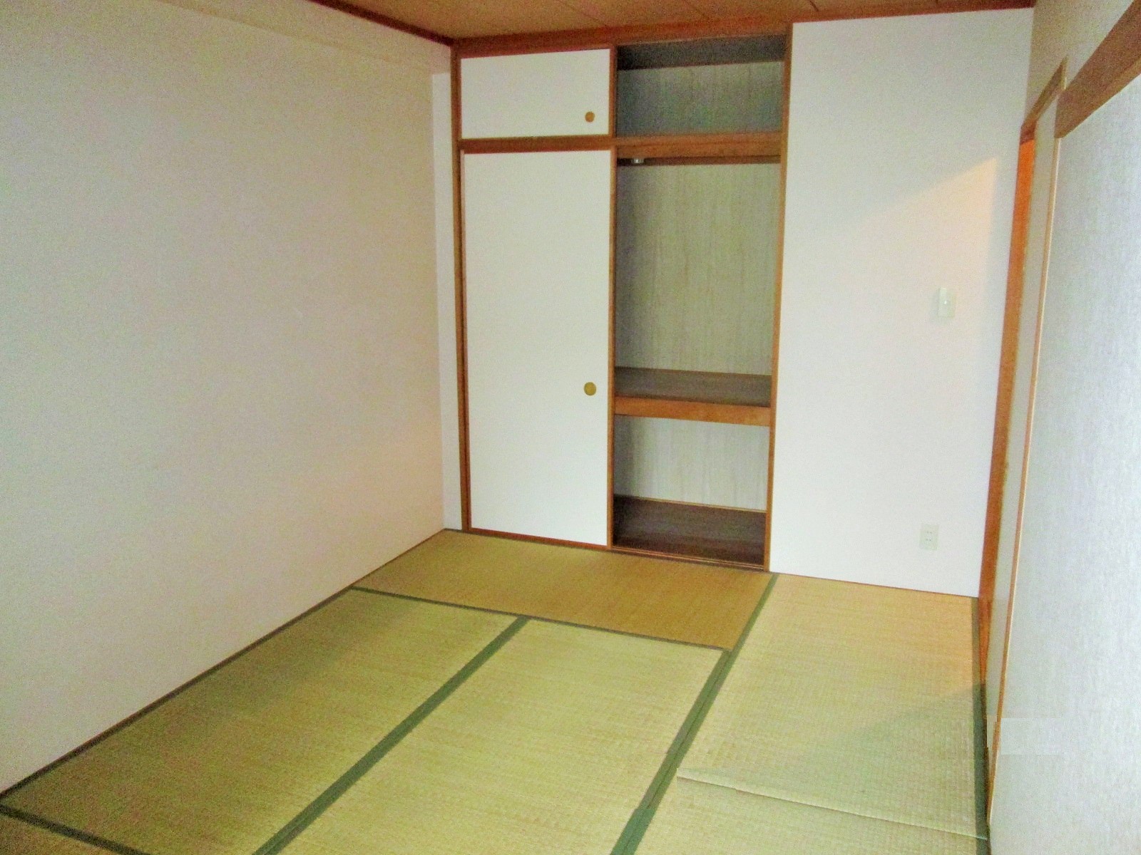 その他部屋・スペース　たたみ１畳分の床下収納有◎