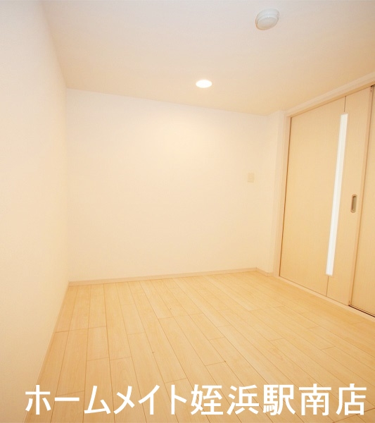 その他部屋・スペース　★居住スペースと寝室を分けて使えます♪★※別部屋参考写真